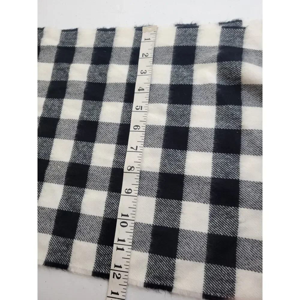 Unbranded black white